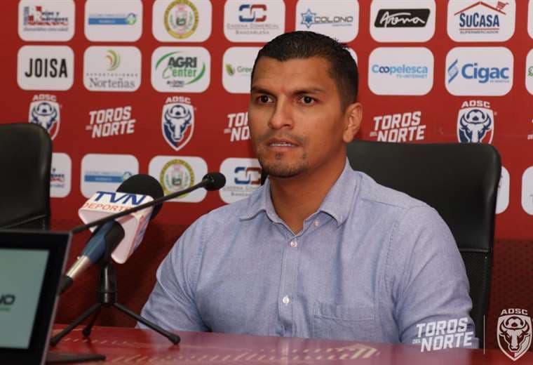 Gustavo Pérez, gerente deportivo de San Carlos.