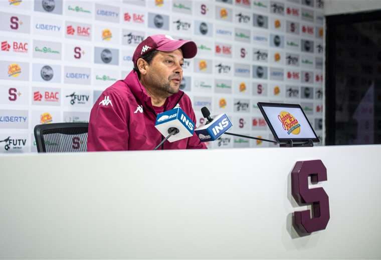Jeaustin Campos. Saprissa