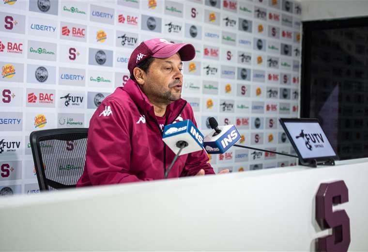 Jeaustin Campos. Saprissa