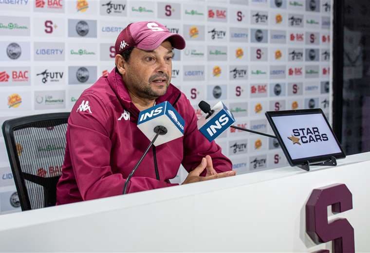 Jeaustin Campos, Saprissa.