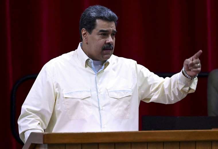 Diplomático contra Maduro: oposición venezolana anuncia reemplazo de Machado en presidenciales