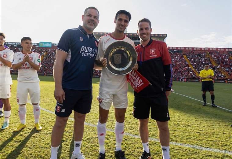 Despedida de Bryan Ruiz.