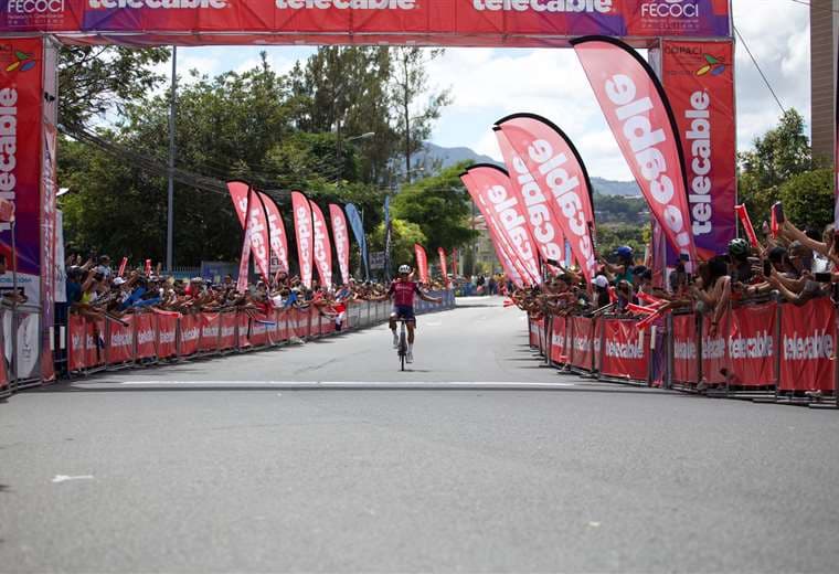 Alexis Quintero ganó la sétima etapa de la Vuelta a Costa Rica.