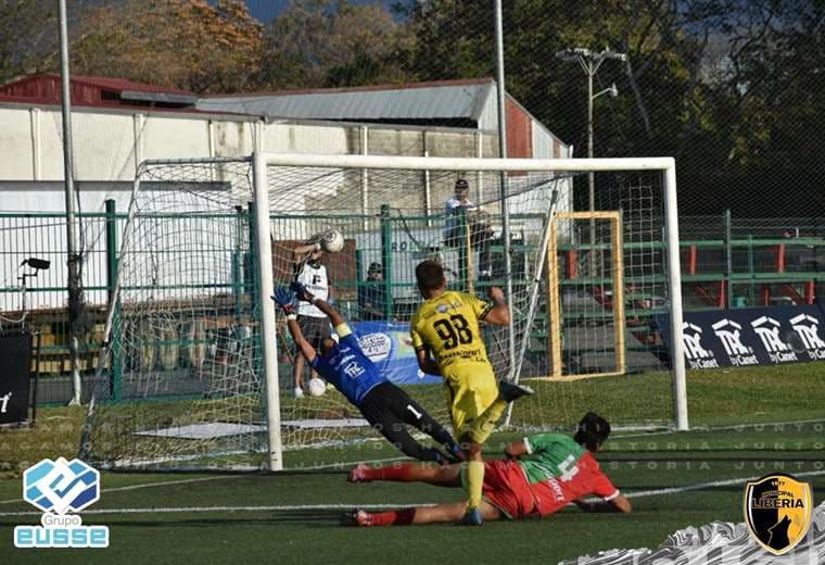 Liberianos triunfaron ante Carmelita. Foto: Municipal Liberia
