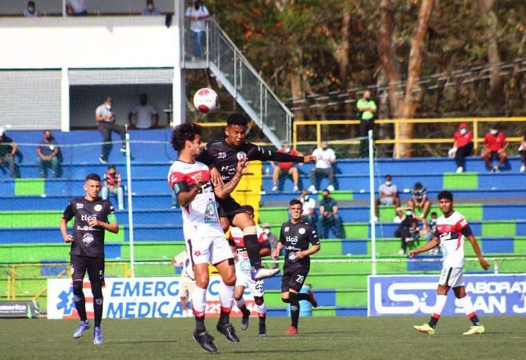 Sporting recibió a Alajuelense en el Cuty Monge.