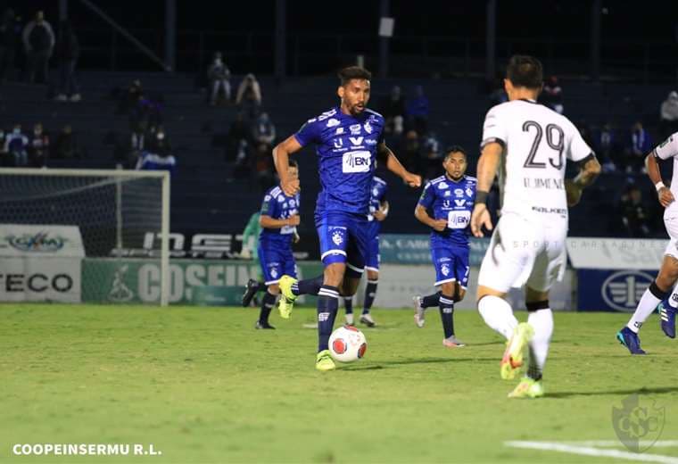 Marcel Hernández fue titular esta noche ante Sporting. Foto: Prensa Cartaginés.