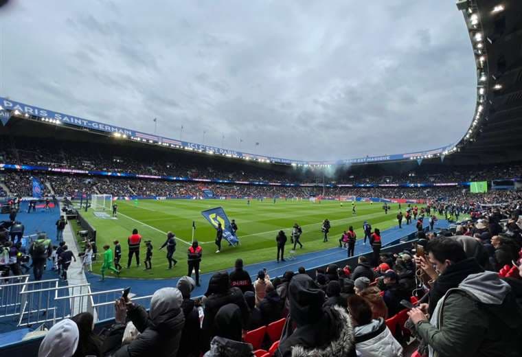 Aficionados del PSG mostraron su descontento. Foto: Daniel Solís