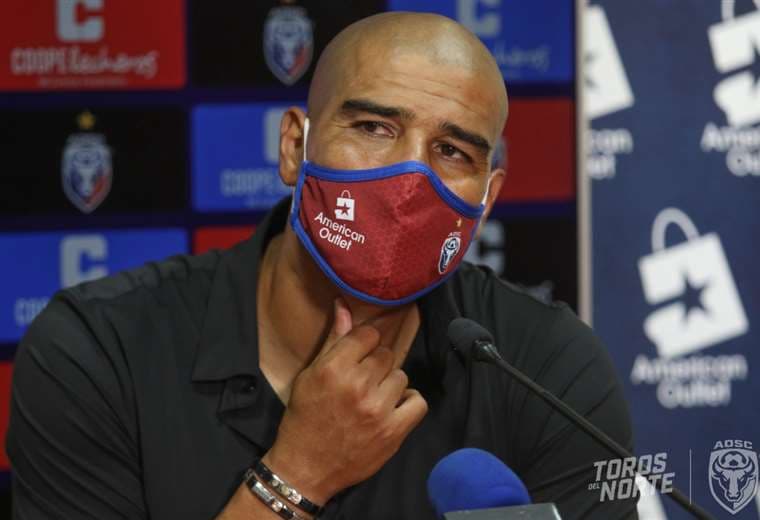 Douglas Sequeira, técnico de San Carlos.