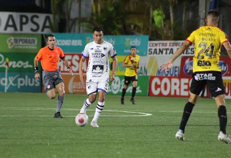 Herediano derrotó a Grecia en el Colleya Fonseca.