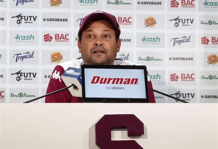 Jeaustin Campos, técnico de Saprissa.