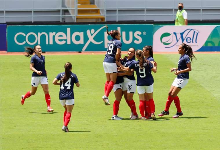 Sele Femenina - Foto Adrián García