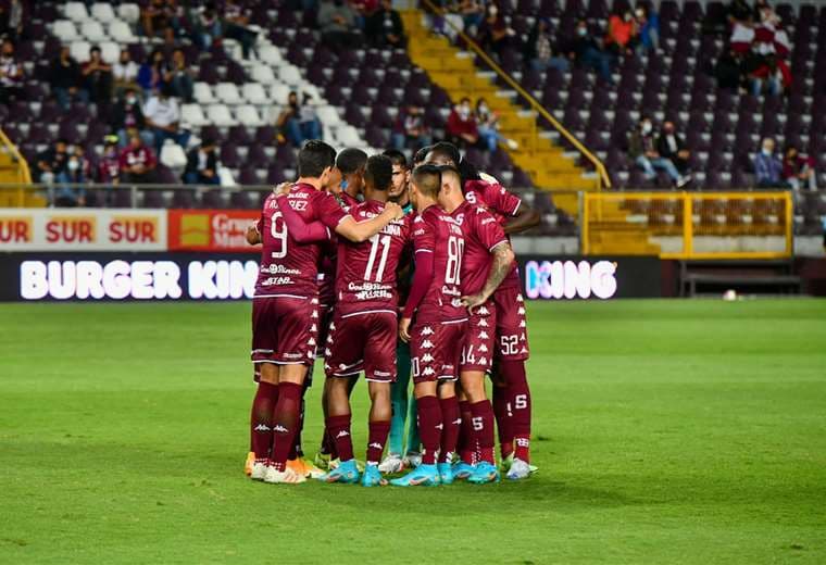 Mariano Torres ya es un extranjero de época en Saprissa.