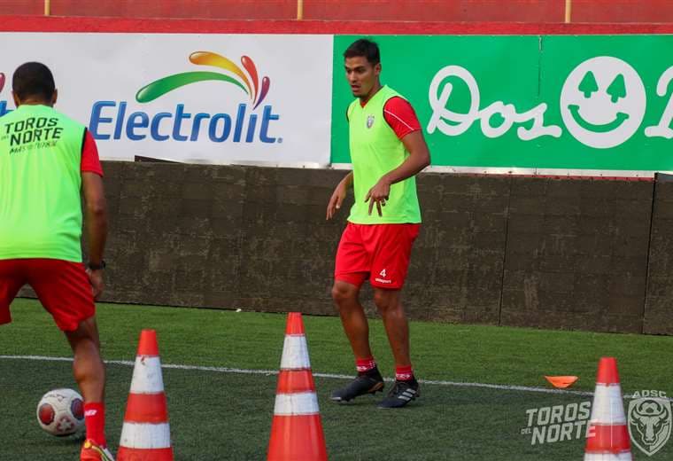 Erick Cabalceta jugó con San Carlos.