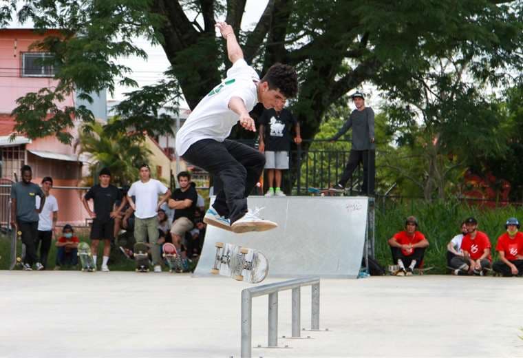 El skater Mariano Alfaro está de gira por Europa.