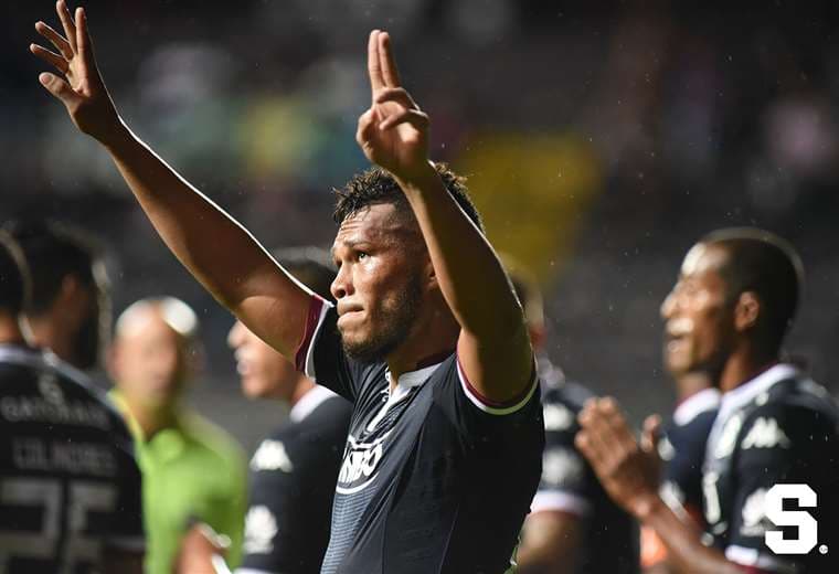 Rolando Blackburn, delantero panameño.