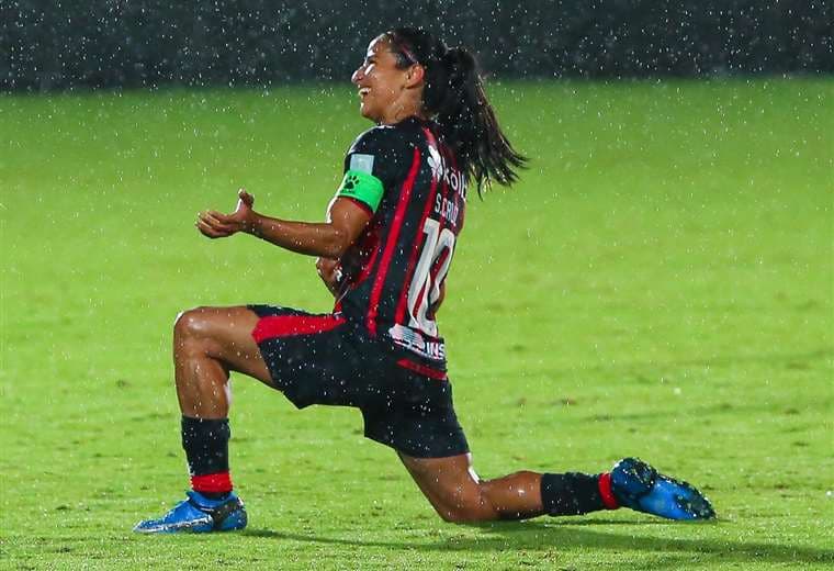 Shirley Cruz marcó en la semifinal ante Sporting.