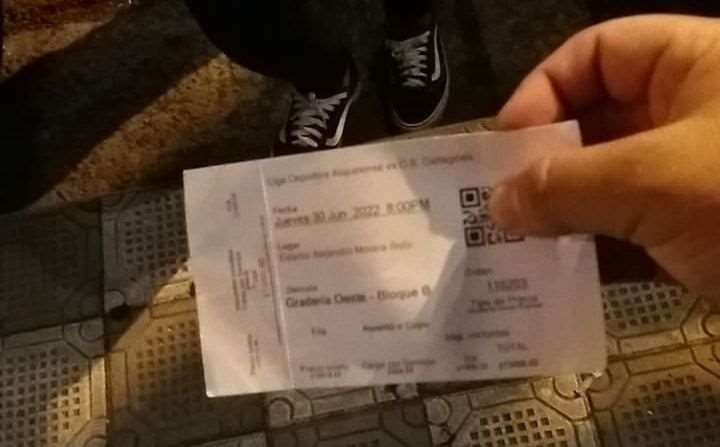 Entradas para la final entre Alajuelense y Cartaginés en el Morera Soto.