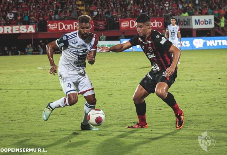 Final Alajuelense - Cartaginés.