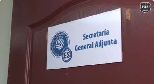 Fiscalía de El Salvador allanó este jueves la Fesfut.