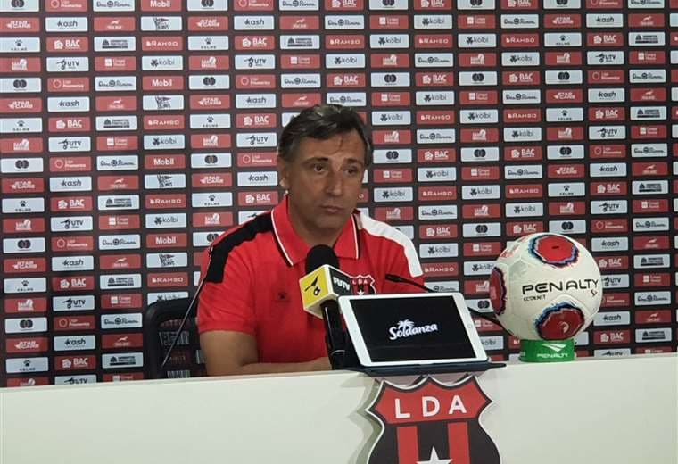 Martín Arriola, Alajuelense.