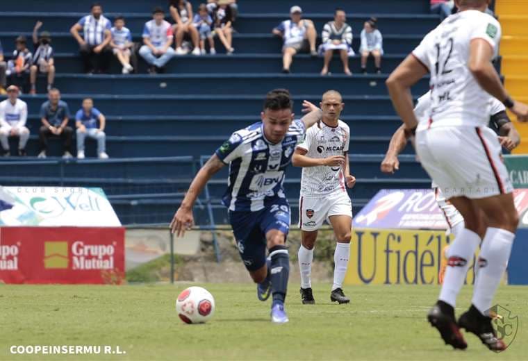 Cartaginés - Puntarenas FC.