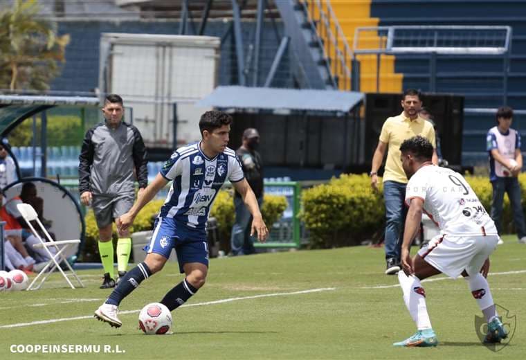 Cartaginés - Puntarenas FC.