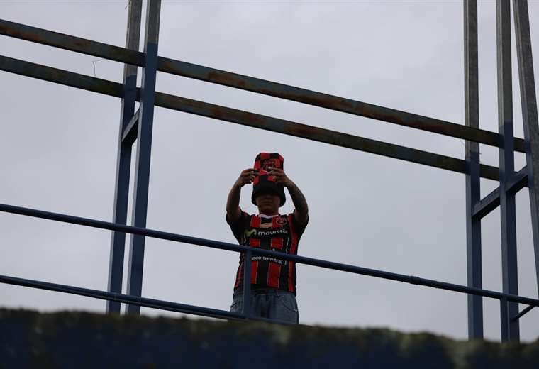 Buen ambiente se vivió en la previa de la gran final entre Cartaginés y Alajuelense.