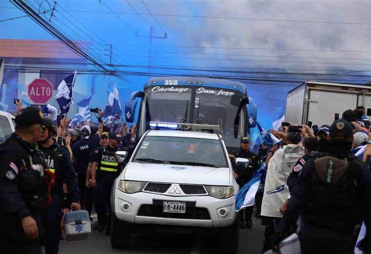 Buen ambiente se vivió en la previa de la gran final entre Cartaginés y Alajuelense.