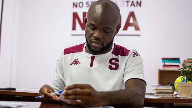 Saprissa contrata a Javon East.