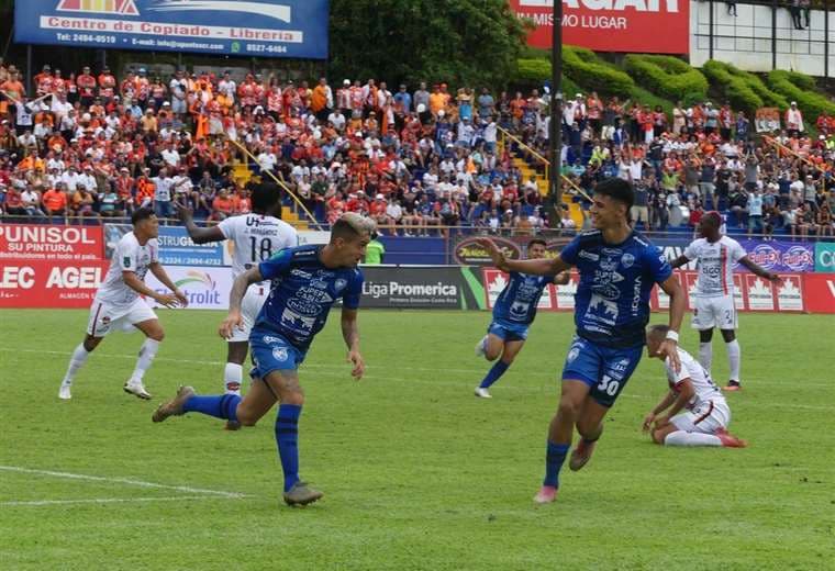 Prensa Municipal Grecia