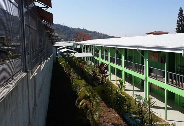Liceo Joaquín Gutiérrez Mangel.