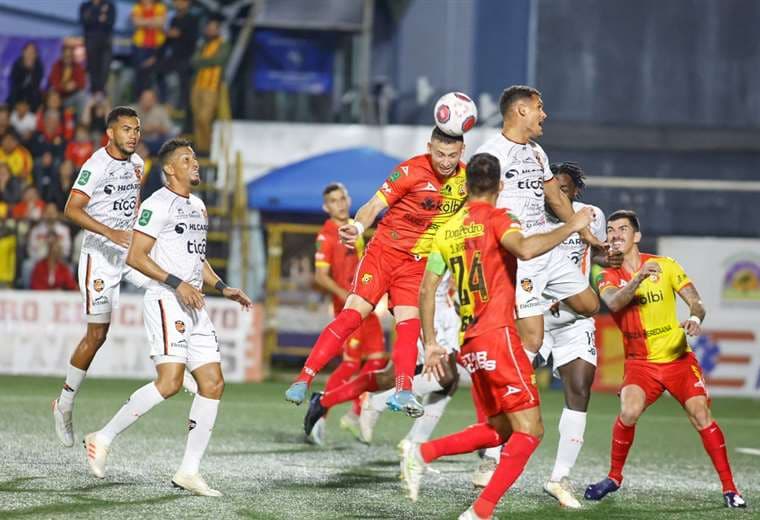 Herediano vs. Puntarenas.