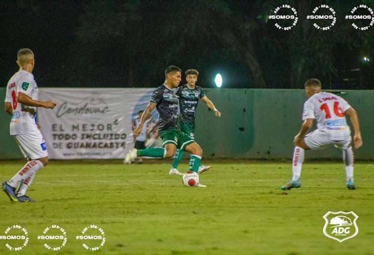 Guanacasteca vs. Santos.