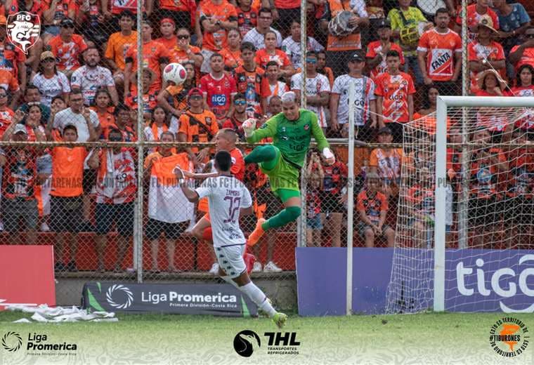 Puntarenas vs. Saprissa