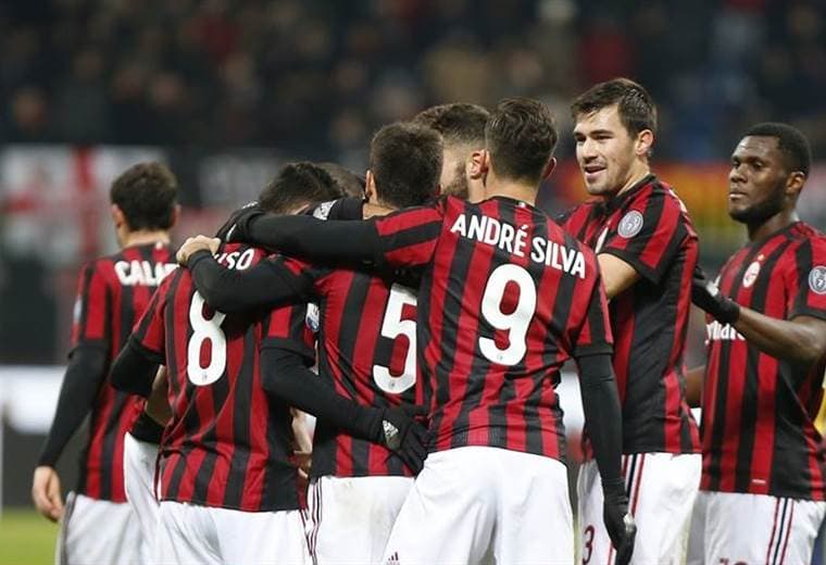 AC Milan clasificó en la Copa de Italia.|ac milan oficial