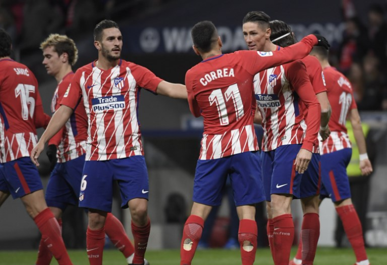 Fernando Torres le dio el triunfo al Atlético de Madrid ante Alavés.|AFP