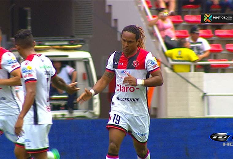 Jonathan McDonald, delantero de Liga Deportiva Alajuelense