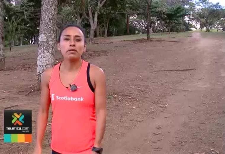 Atleta Jenny Méndez debutó en Cross Country y se coronó campeona de la disciplina