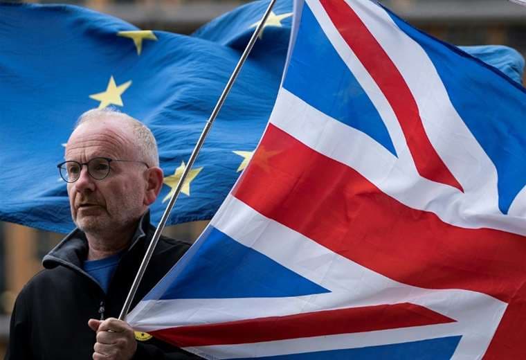 Exportaciones de Reino Unido a UE cayeron 41% en enero tras el Brexit