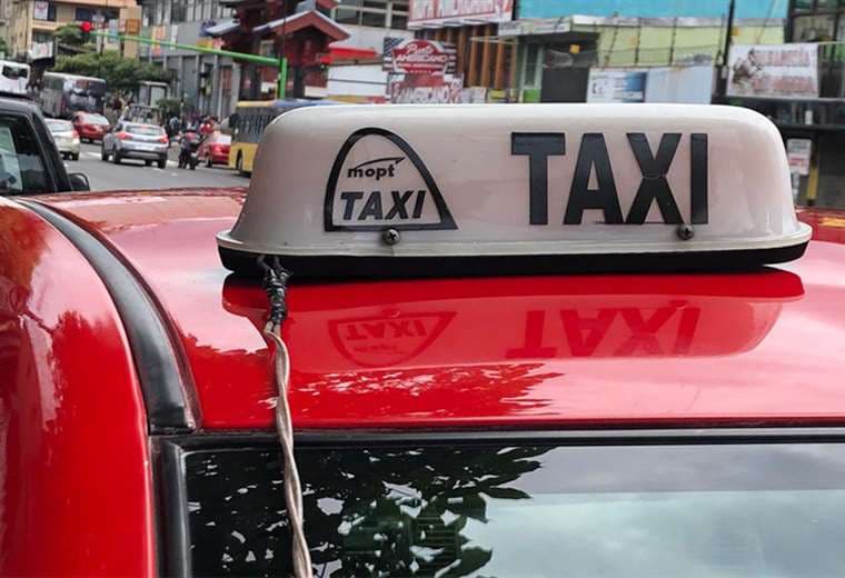 Tarifa de taxis subirá hasta ₡70 por kilómetro a partir de este sábado