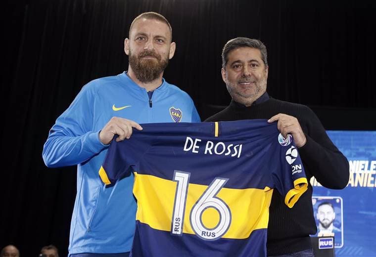 Daniele De Rossi durante su presentación con Boca Juniors | Twitter