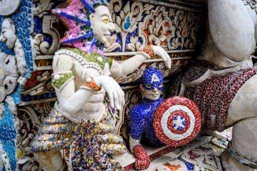 Dioses budistas se mezclan con el Capitán América y Mickey