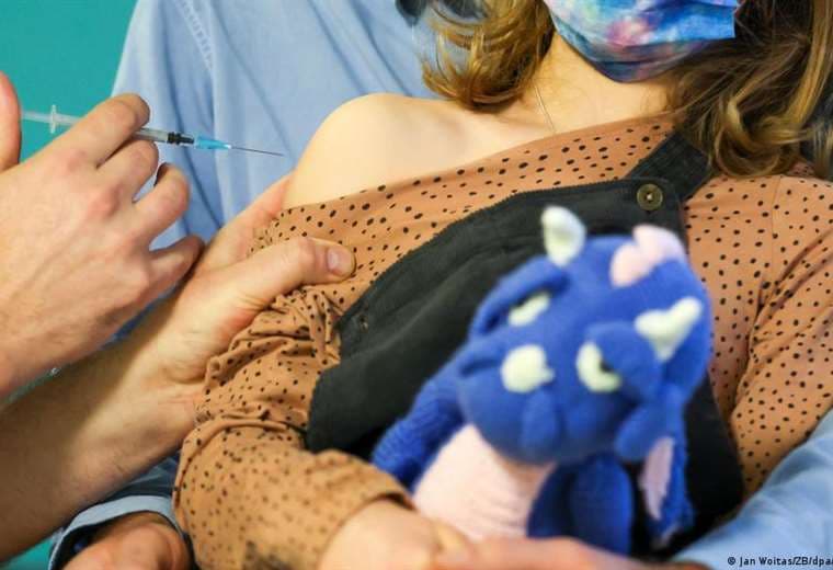 Portugal y Francia comienzan a vacunar a niños de 5 a 11 años contra COVID-19