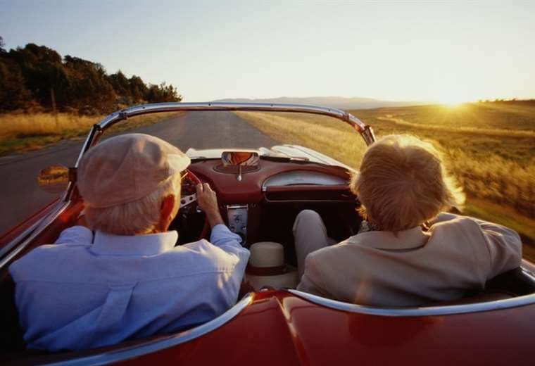 Cómo la manera de conducir puede revelar signos tempranos de Alzhéimer