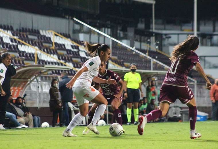 Dimas sigue con paso perfecto en el fútbol femenino tras propiciar otra derrota al Saprissa