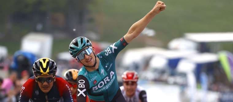 Hindley gana la novena etapa del Giro, Juan Pedro López mantiene el rosa