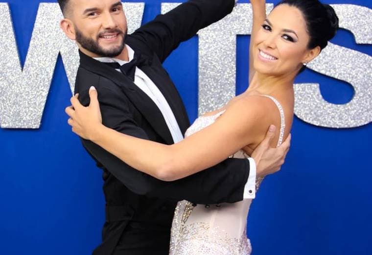 Johanna Ortiz enamoró con su vals en la gala 8 de Dancing With The Stars