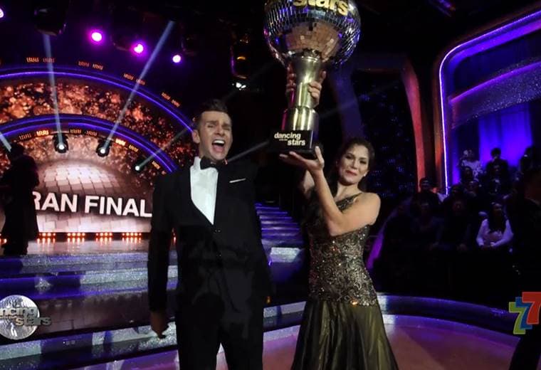 Víctor Carvajal ganó la cuarta temporada de Dancing With The Stars