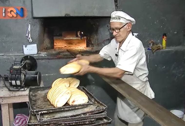 7 Décadas haciendo el pan más buscado de Aserrí