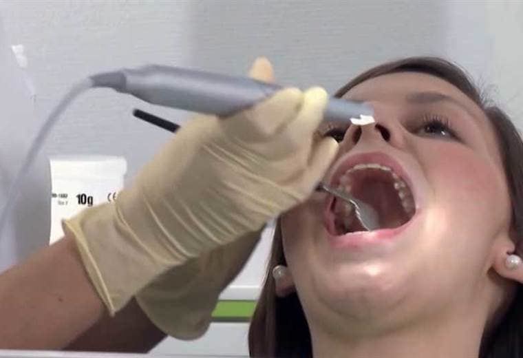 Ticos entre los 20 y 49 años poseen mayor riesgo de enfermedades en dientes y encías